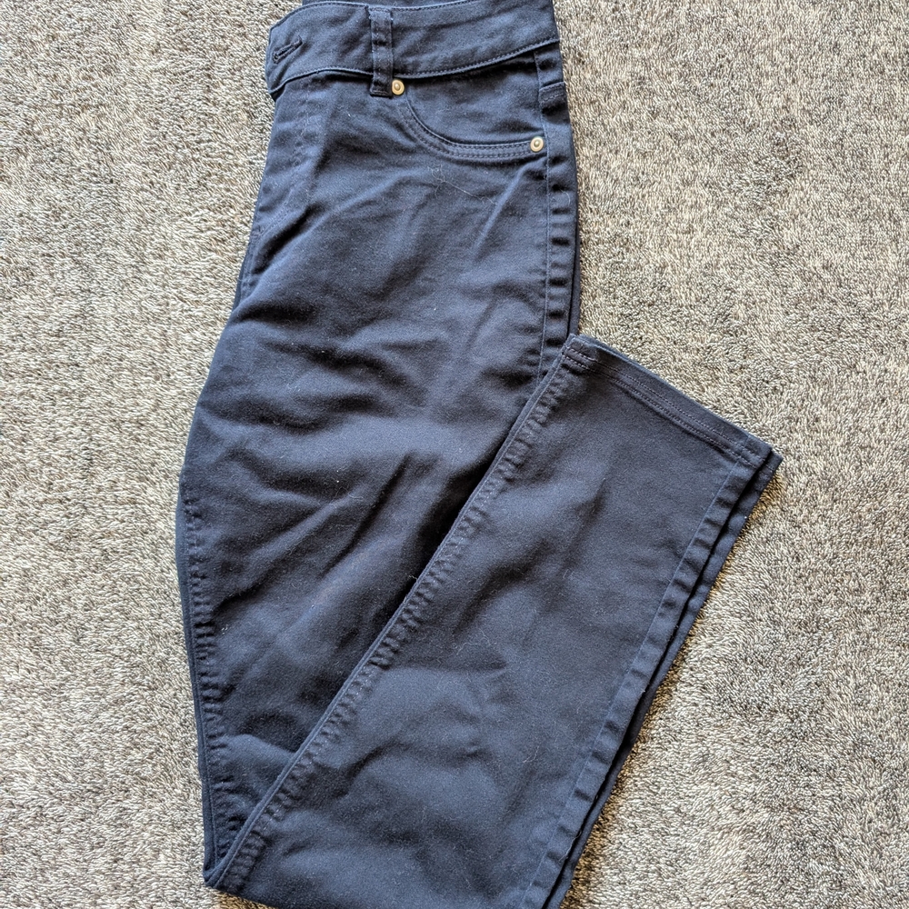 Straight Leg Women's Jeans in Dark Navy